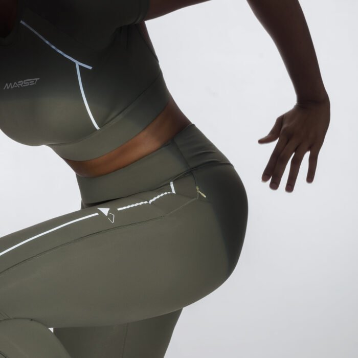Performance Crop Tee + Signature Leggings